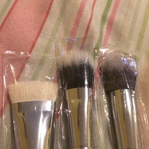 Morphe Makeup - Morphe brushes. Set of 3, brand new. Never used. Morphe Makeup - Morphe brushes. Set of 3, brand new. Never used.